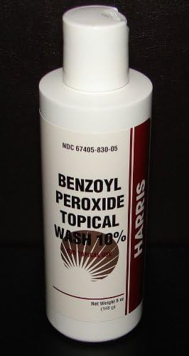 Close-up of Harris benzoyl peroxide gel texture foaming on skin, demonstrating effective deep-cleansing benefit
