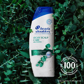 Head & Shoulders close-up of creamy lather texture showing gentle cleanse benefit