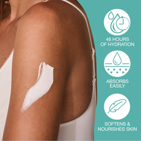 Hempz being applied to hands demonstrating smooth non-greasy finish