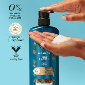 Herbal Essences shampoo lather illustrating gentle cleanse