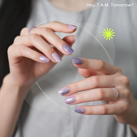 heyhae nails on different fingers for size comparison, ensures correct fit benefit