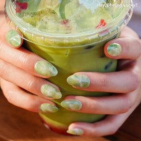 heyhae close-up texture of gel nail strip highlighting glossy finish and precise pattern