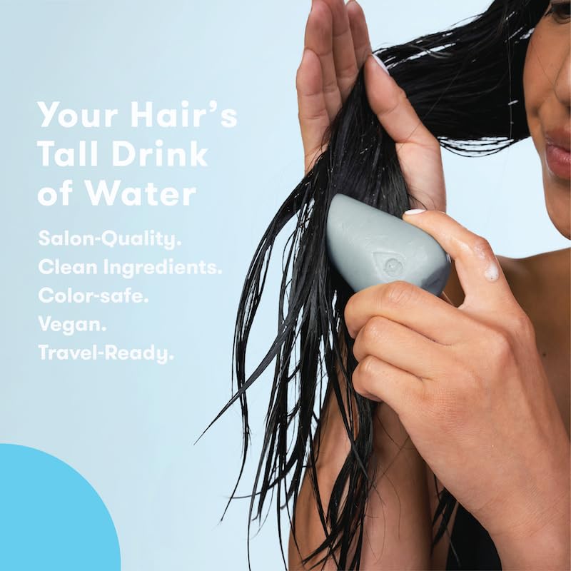 HiBAR bar being applied to wet hair for hydrating, tangle-free results
