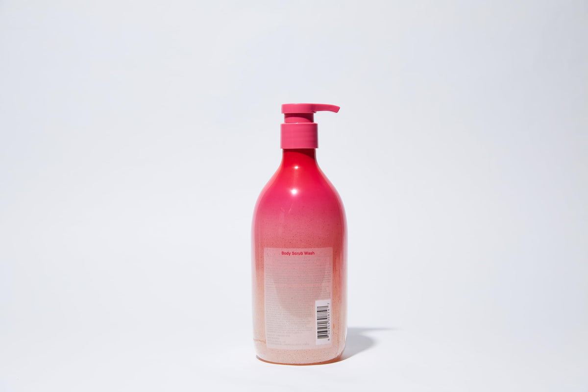 HIMALAYA PINKSALT in bathroom setting showing daily routine and relaxing use