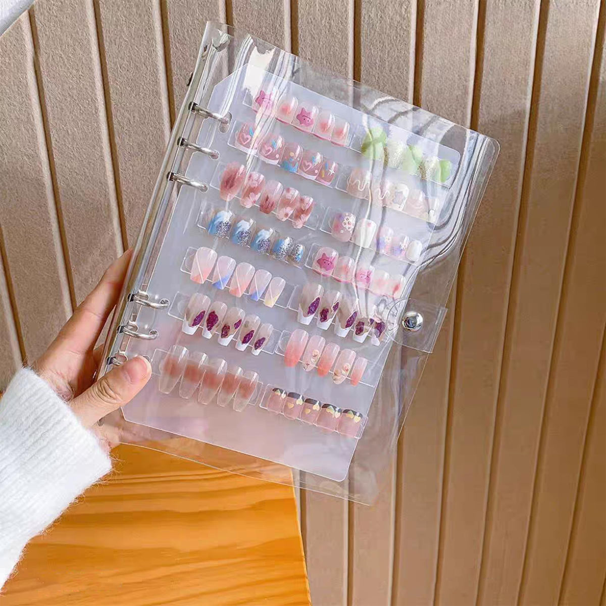 HLQHXWHZT open box with fifty acrylic stands for organized showcasing