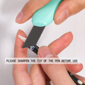 HNUIX lifestyle photo of complete manicure highlighting salon-style sparkle