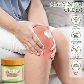 Holyarm cream texture closeup showing smooth non-greasy absorption