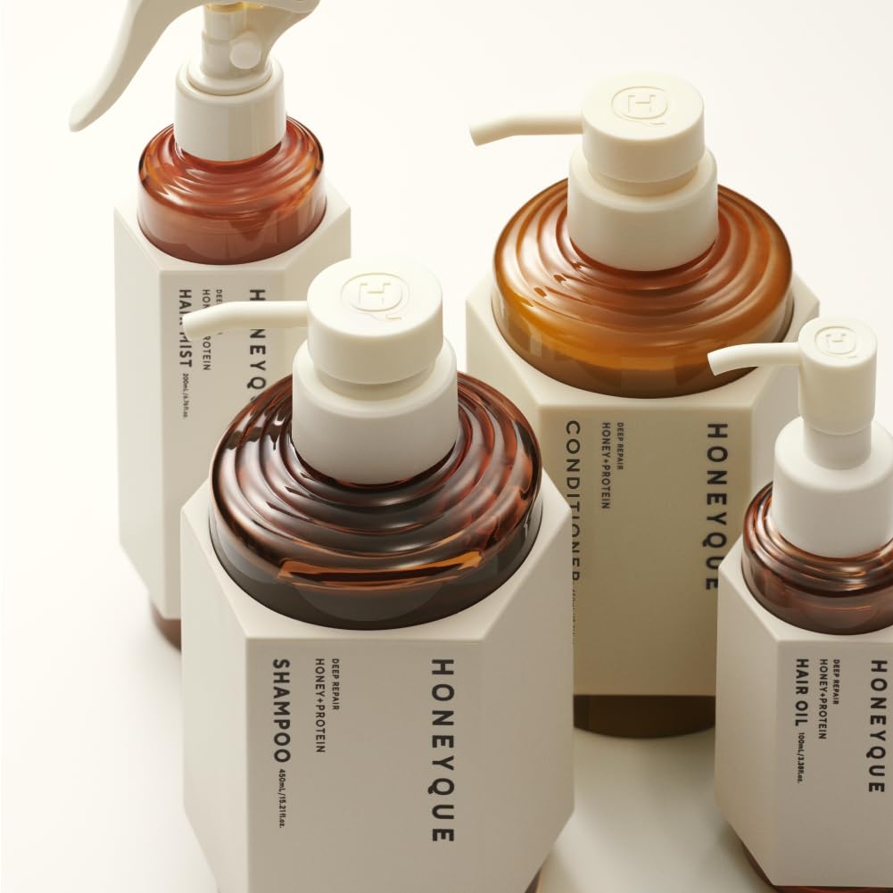 HONEYQUE in-shower use showing how to apply conditioner