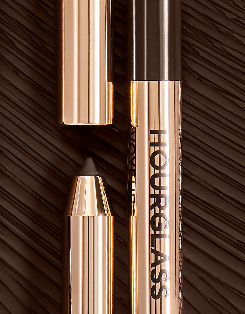 HOURGLASS close-up of mechanical tip demonstrating precise control and smooth glide