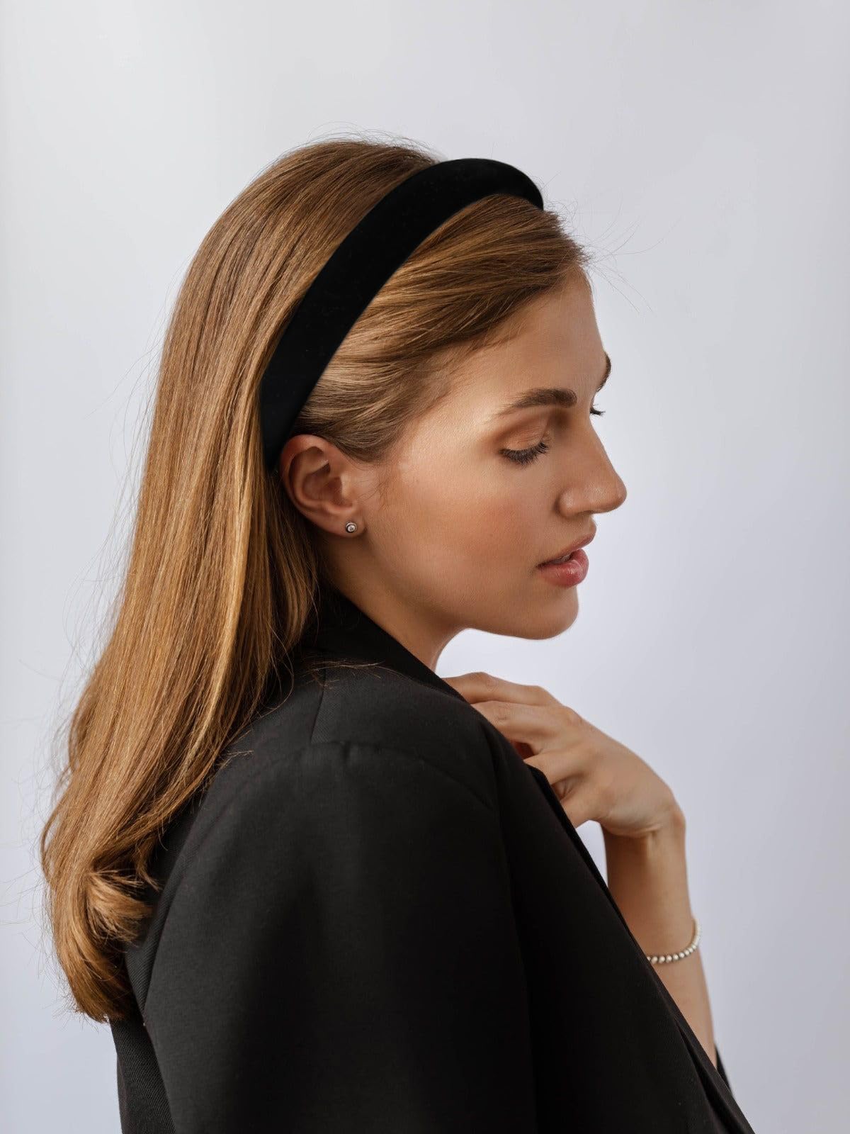 Huachi group display of headbands showing value and coordinated options