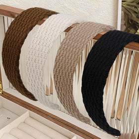 Huachi ribbed knit closeup highlighting texture and secure non-slip grip