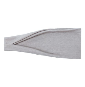 Huachi headband on short hair showing stay-put performance and gentle hold
