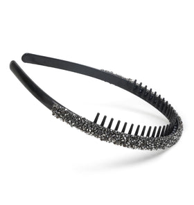 Huachi teeth comb edge closeup displaying non-slip teeth that hold hair