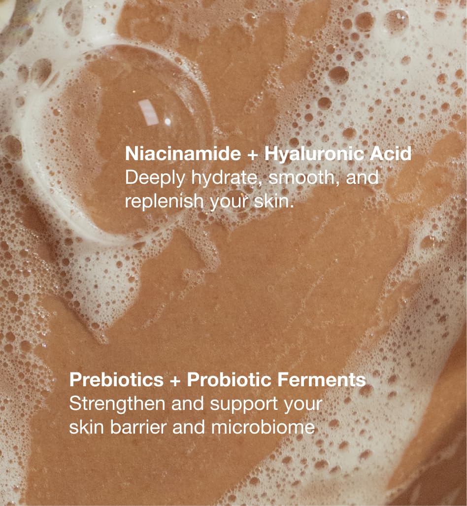 HUME SUPERNATURAL ingredient close-up with hyaluronic acid and niacinamide for hydration support