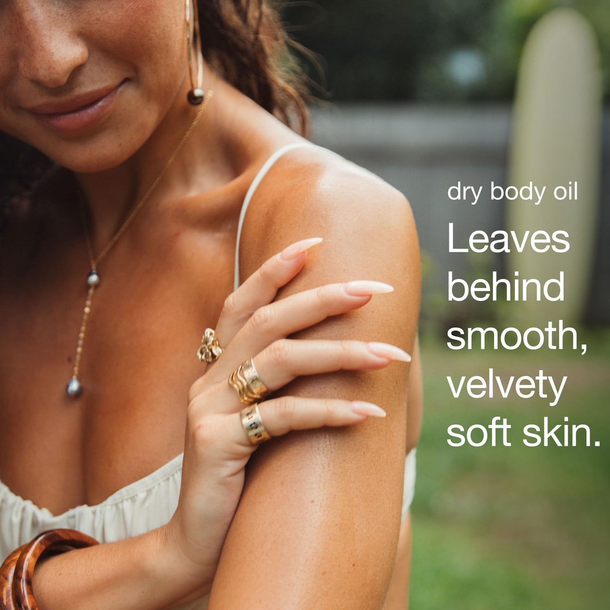 HUME SUPERNATURAL oil texture on hand demonstrating lightweight absorption benefit