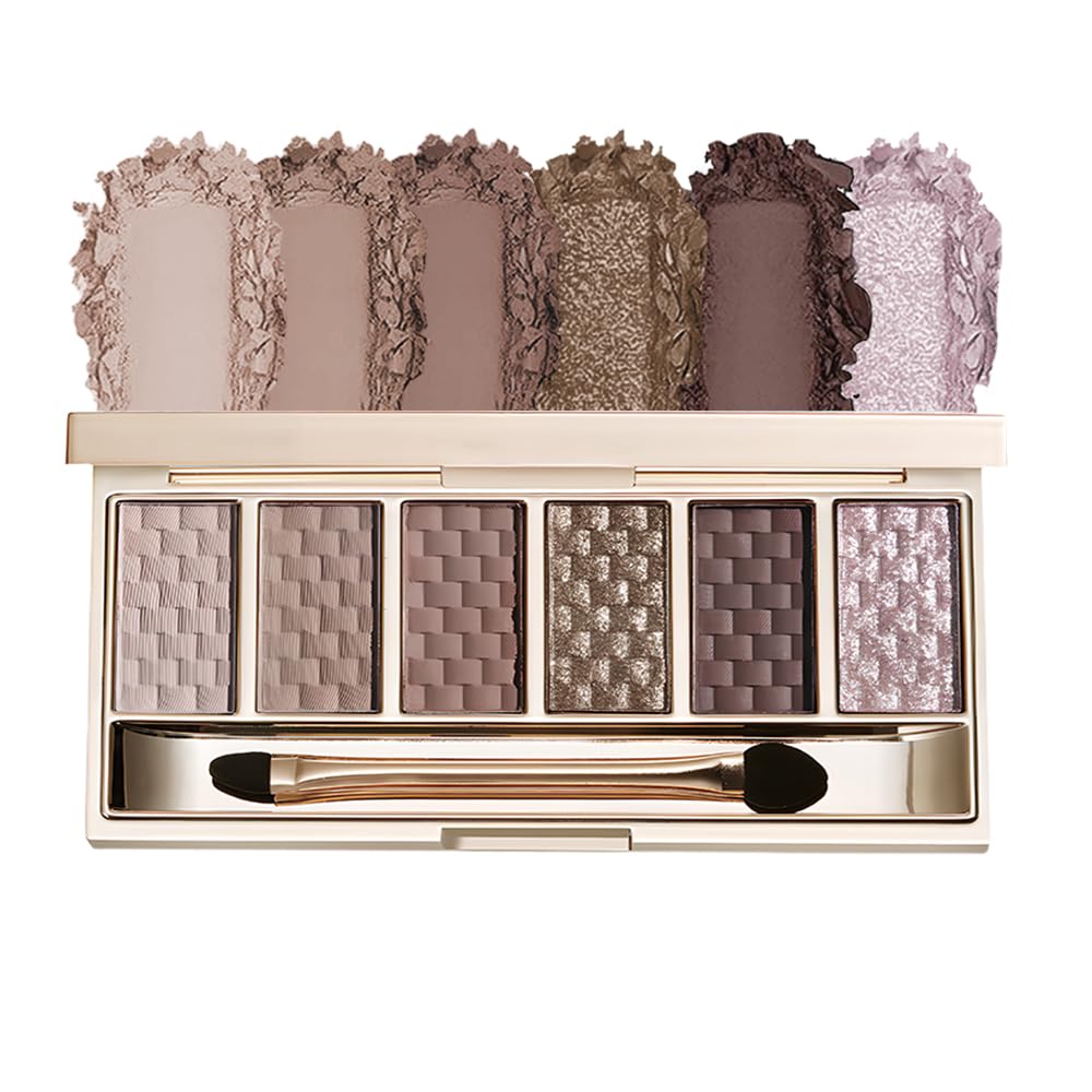 Hxssll palette front closed showing compact travel-friendly design and sleek finish