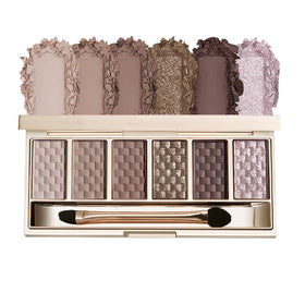 Hxssll palette front closed showing compact travel-friendly design and sleek finish