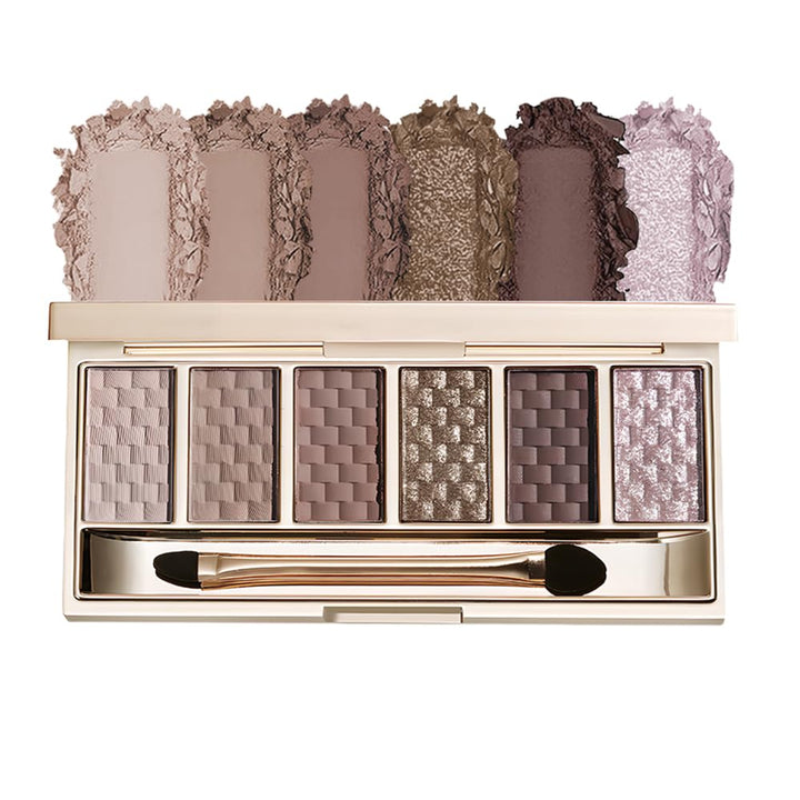 Hxssll palette front closed showing compact travel-friendly design and sleek finish