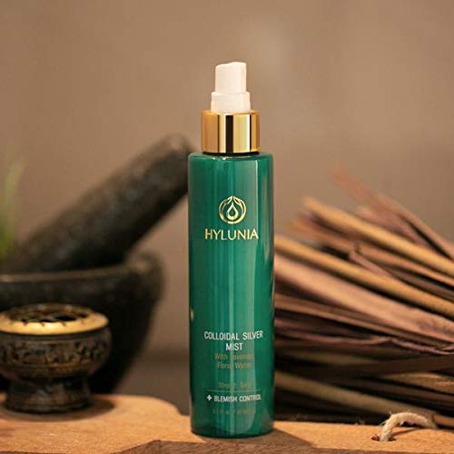 Hylunia mist used on beach for sun-exposure refresh and cooling benefit