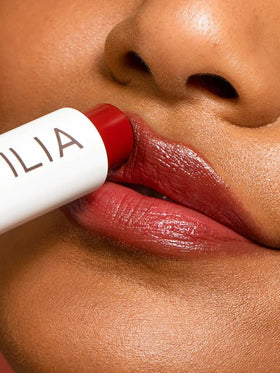 ILIA shade sample on wrist to show true color and buildable coverage benefit