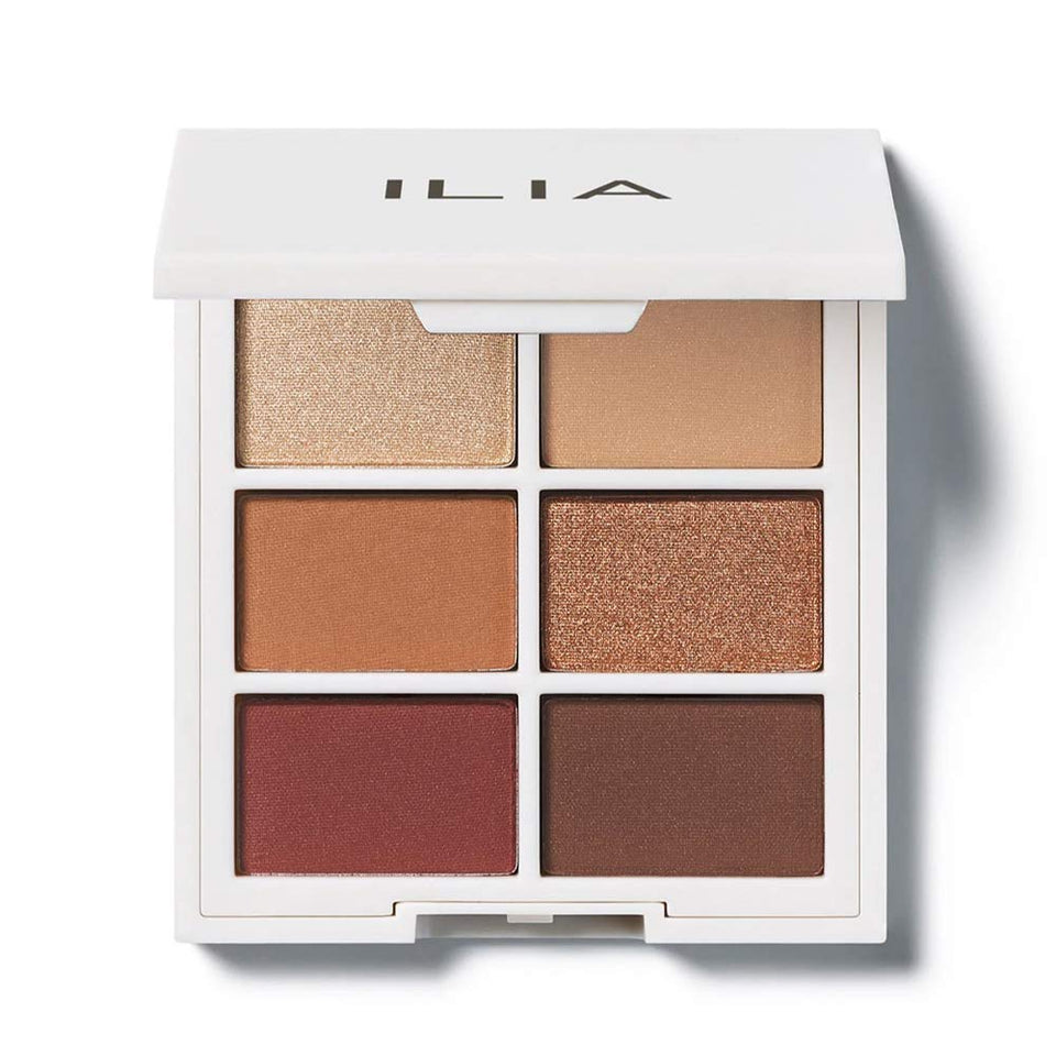 ILIA front view of compact showing sleek recyclable design and portability