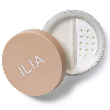 ILIA front packaging of Soft Focus Setting Powder showing compact jar and label, refined finish benefit