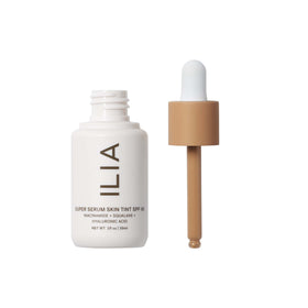 ILIA texture droplet highlighting silky serum feel and dewy finish