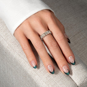 imPRESS almond shape on hand showing length and flattering profile