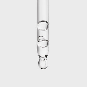 Inglot Duraline pipette detail demonstrating accurate drop control