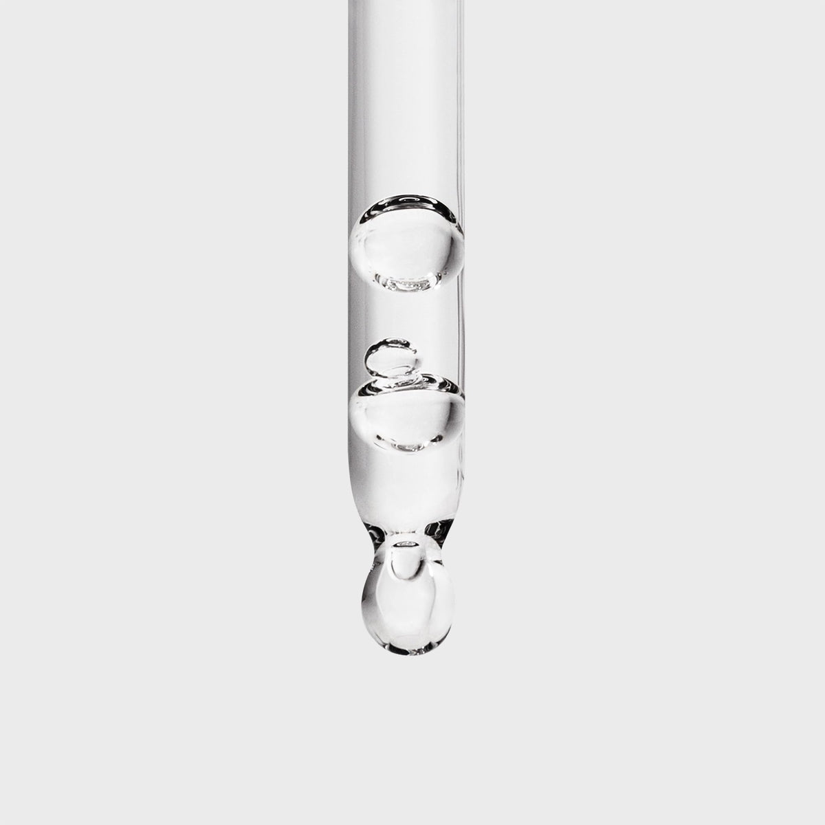 Inglot Duraline pipette detail highlighting hygienic dropper for accurate application