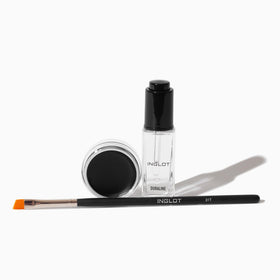Inglot lifestyle image of eye look created with the set for lasting definition
