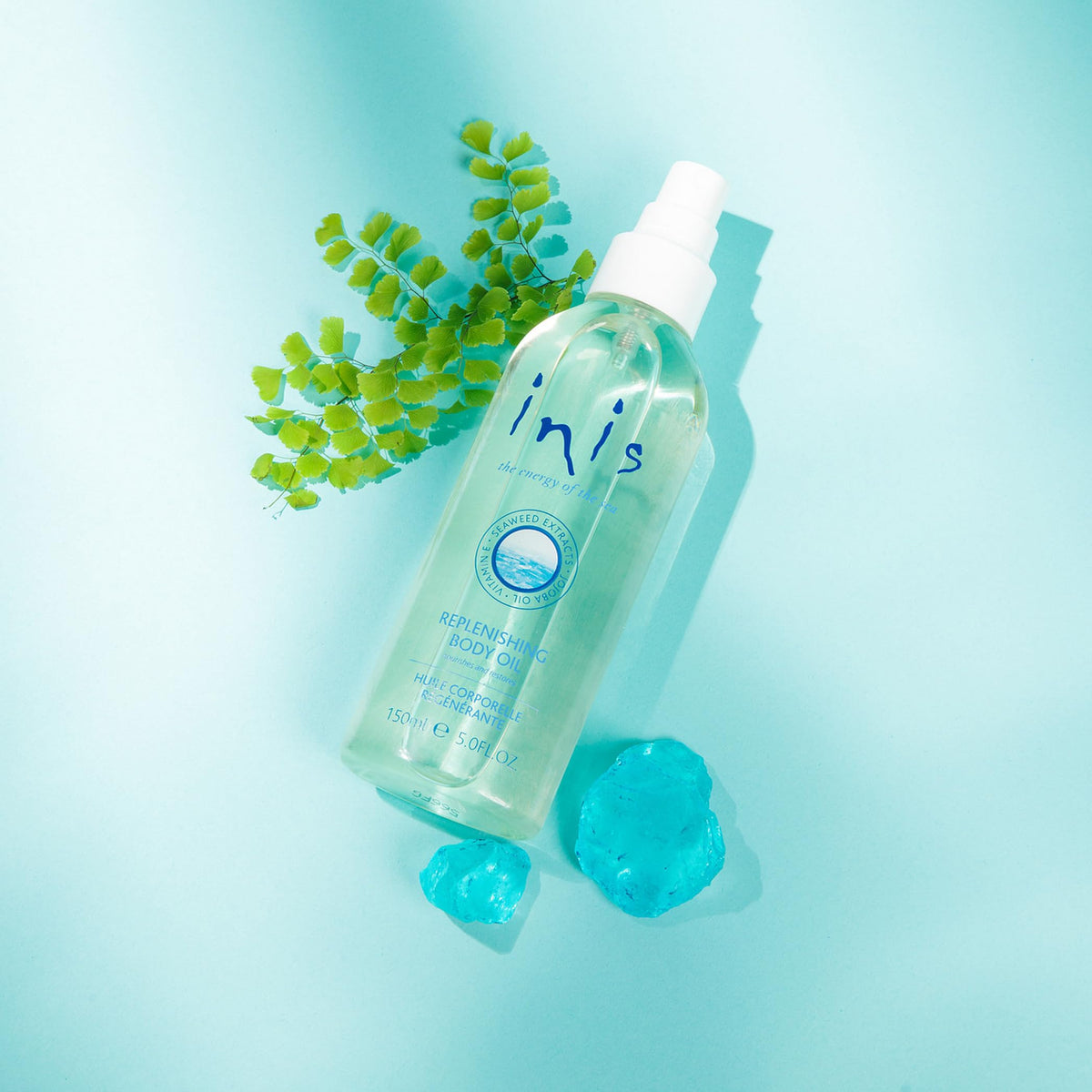 Inis close-up of jojoba and almond oil texture for smooth hydration