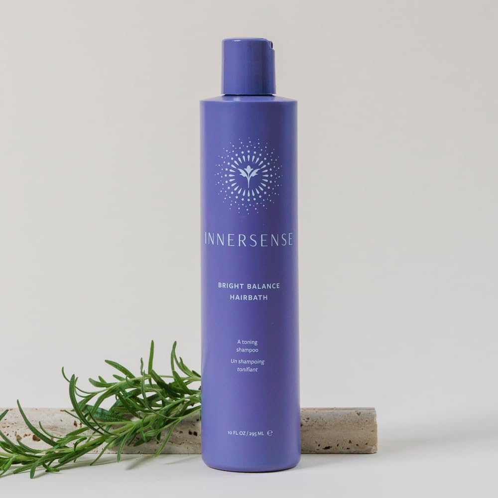 INNERSENSE size scale with hand illustrating 10 fl oz bottle convenience