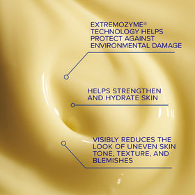 iS CLINICAL close-up of creamy emulsion texture demonstrating quick absorption
