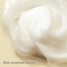 Hand applying ISDIN cream to jawline to demonstrate lifting and contouring benefit