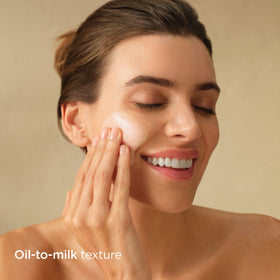 ISDIN label detail highlighting natural-origin ingredients and formulation benefits
