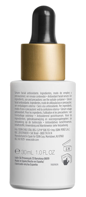 ISDIN Flavo-C in hand during application showing easy spreading and quick absorption
