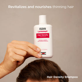 ISDIN Lambdapil rich lather close-up illustrating effective cleansing