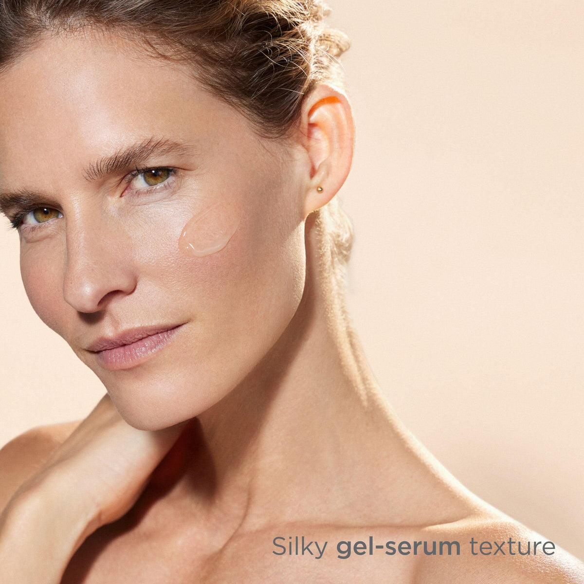ISDIN gel-serum texture close-up, silky lightweight finish for quick absorption