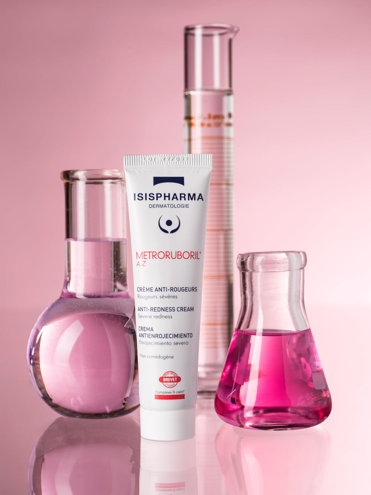 IsisPharma staged daytime routine with sunscreen illustrating daytime protection benefit