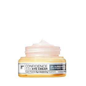 IT Cosmetics front packaging showing product and brand benefits