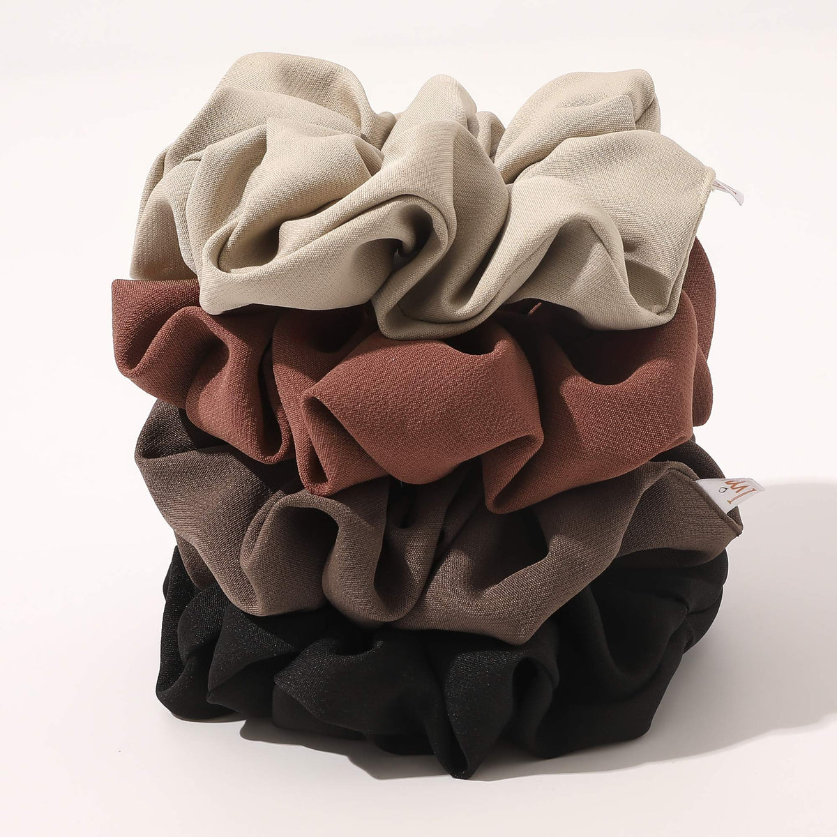 Ivyu color variation display of black brown beige and brick-red options