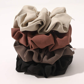 Ivyu color variation display of black brown beige and brick-red options