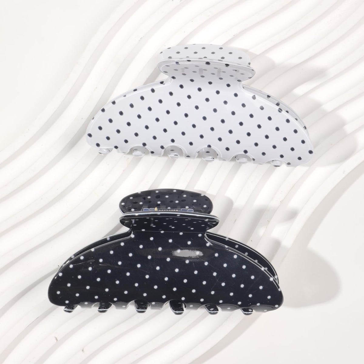 Ivyu polka dot clip styled in casual outfit for versatile fashion