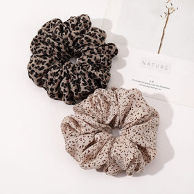 ivyu scrunchie size comparison with hand showing roomy oversized fit