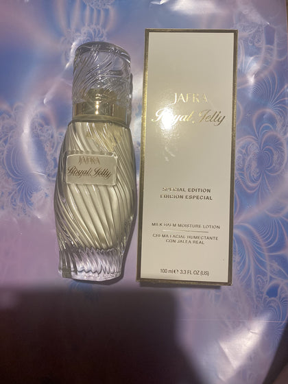 JAFRA Royal Jelly Milk Balm front jar view showing packaging and generous size benefit