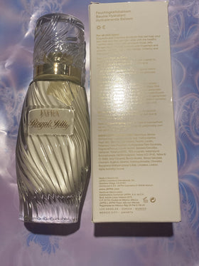 JAFRA Royal Jelly Milk Balm creamy texture close-up illustrating rich hydration benefit