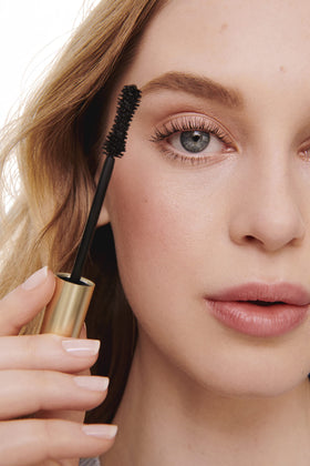 jane iredale model wearing mascara for lifted, lengthened lashes