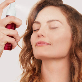 jane iredale spray applied to hair to reduce static and smooth flyaways