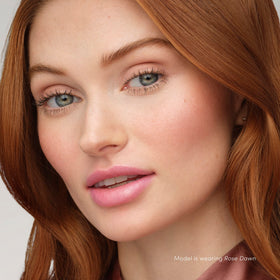 jane iredale close-up texture revealing creamy, blendable powder finish for smooth application